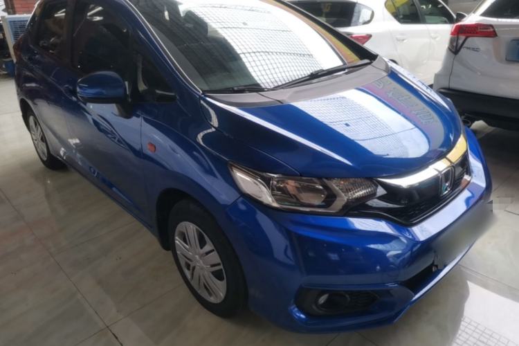 Used Honda Fit 2018 1.5L CVT Comfort Version Front Right 45 Deg