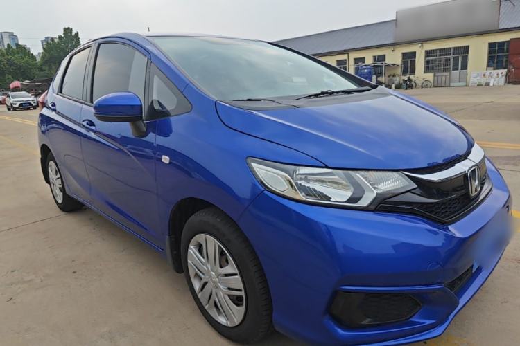 Used Honda Fit 2018 1.5L CVT Comfort Version Front Right 45 Deg