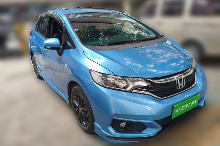 Used Honda Fit 2018 1.5L CVT Trendy Run+ Edition Front Right 45 Deg