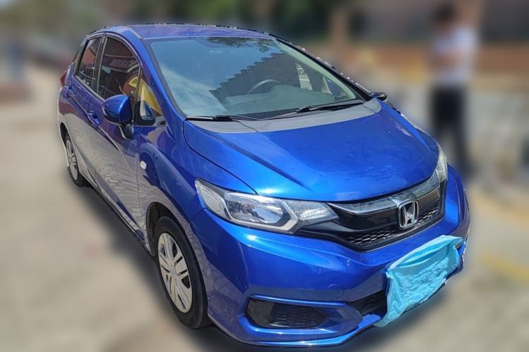 Used Honda Fit 2018 1.5L CVT Comfort Version Front Right 45 Deg