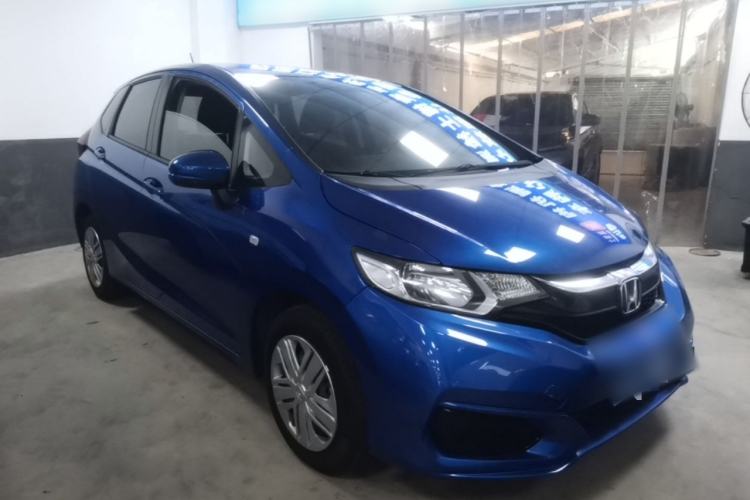 Used Honda Fit 2018 1.5L CVT Comfort Version Front Right 45 Deg