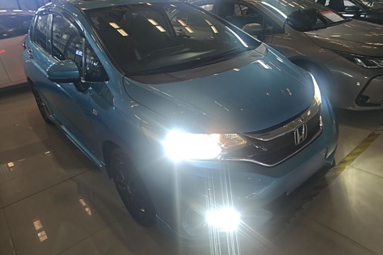 Used Honda Fit 2018 1.5L CVT Trendy Run+ Edition Front Right 45 Deg