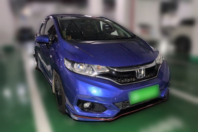 Used Honda Fit 2018 1.5L CVT Trendy Run+ Edition Front Right 45 Deg
