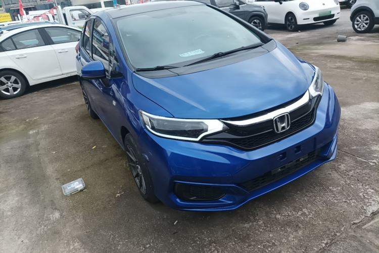 Used Honda Fit 2018 1.5L CVT Comfort Version Front Right 45 Deg