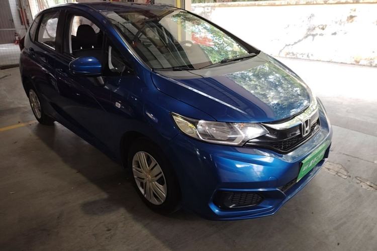 Used Honda Fit 2018 1.5L Manual Comfort Version Front Right 45 Deg
