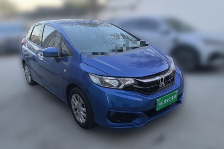 Used Honda Fit 2018 1.5L CVT Comfort Sunroof Version Front Right 45 Deg