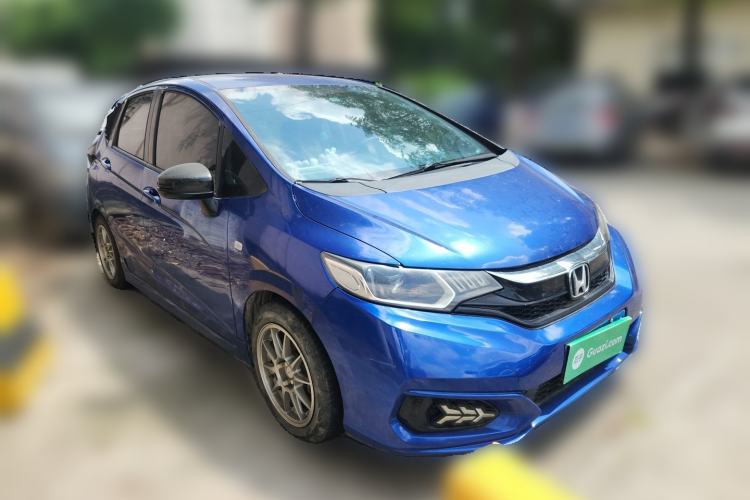 Used Honda Fit 2018 1.5L CVT Comfort Version Front Right 45 Deg