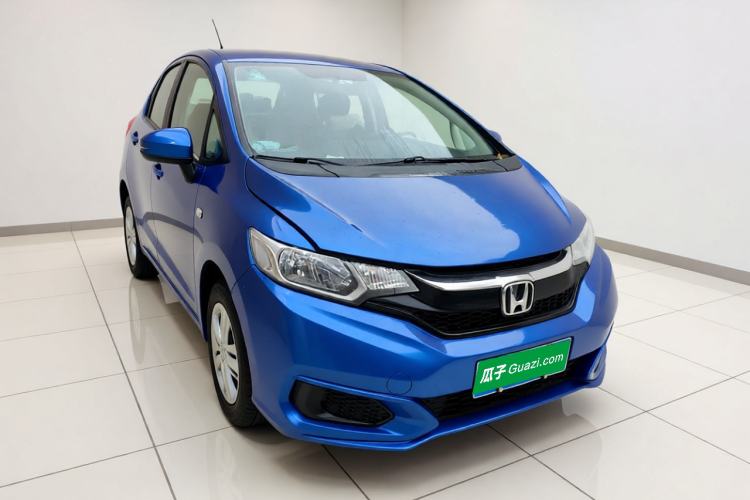 Used Honda Fit 2018 1.5L CVT Comfort Version Front Right 45 Deg