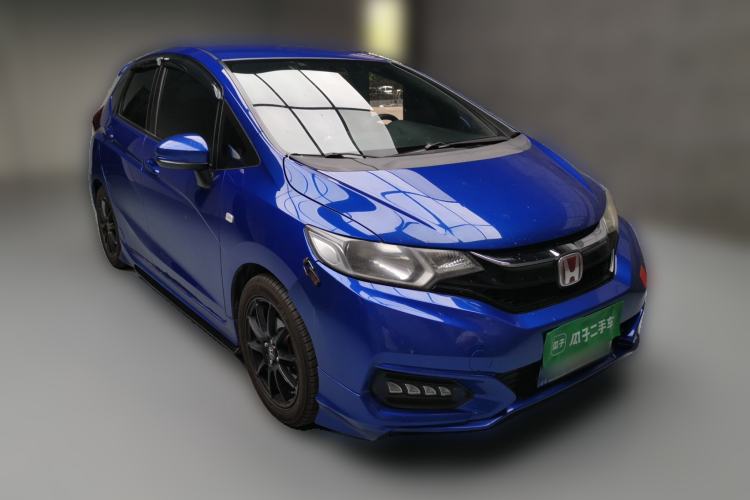 Used Honda Fit 2018 1.5L Manual Comfort Version Front Right 45 Deg