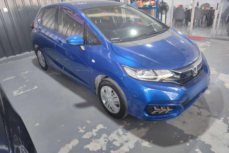 Used Honda Fit 2018 1.5L CVT Comfort Version Front Right 45 Deg