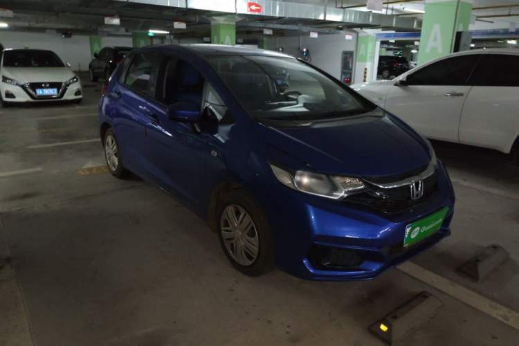 Used Honda Fit 2018 1.5L CVT Comfort Version Front Right 45 Deg
