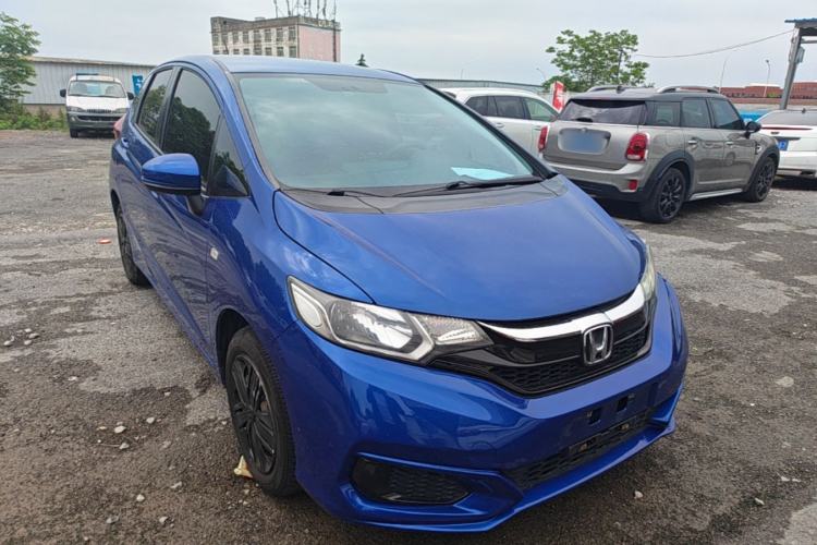Used Honda Fit 2018 1.5L CVT Comfort Version Front Right 45 Deg