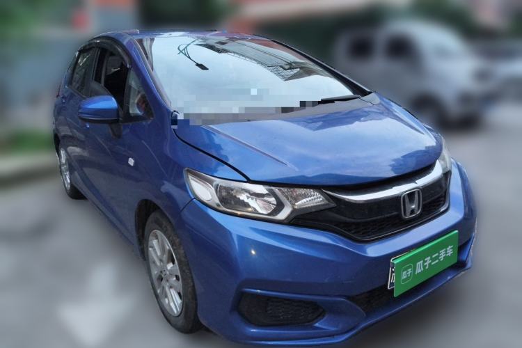Used Honda Fit 2018 1.5L CVT Comfort Sunroof Version Front Right 45 Deg