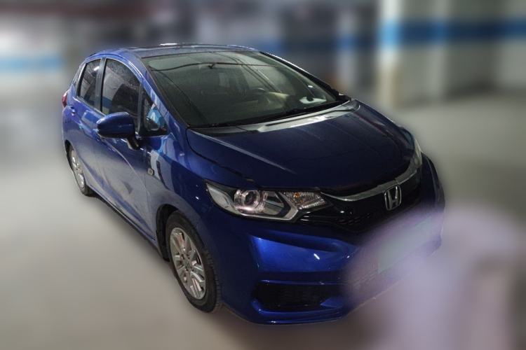 Used Honda Fit 2018 1.5L CVT Comfort Sunroof Version Front Right 45 Deg