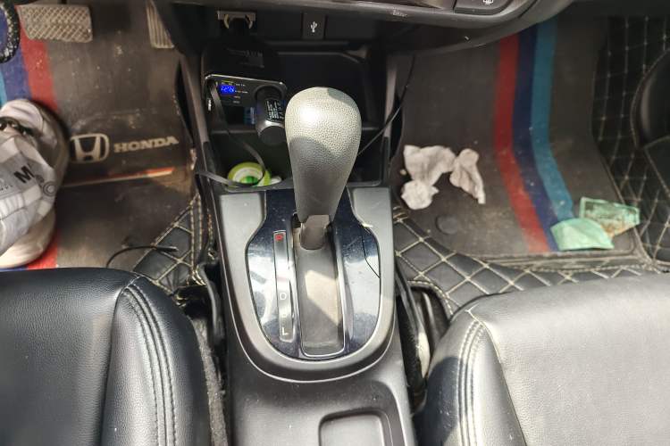 Used Honda Fit 2018 1.5L CVT Comfort Sunroof Version Gear Lever