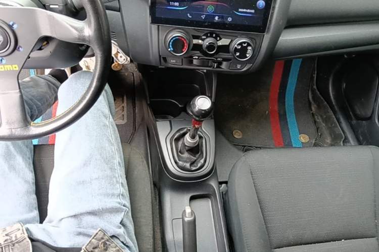 Used Honda Fit 2018 1.5L Manual Comfort Version Gear Lever