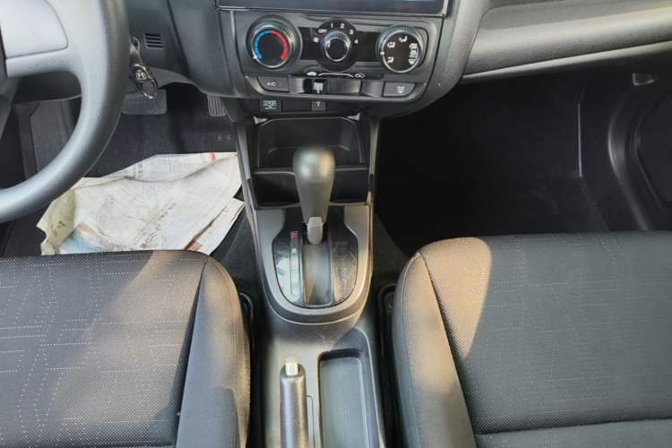 Used Honda Fit 2018 1.5L CVT Comfort Version Gear Lever