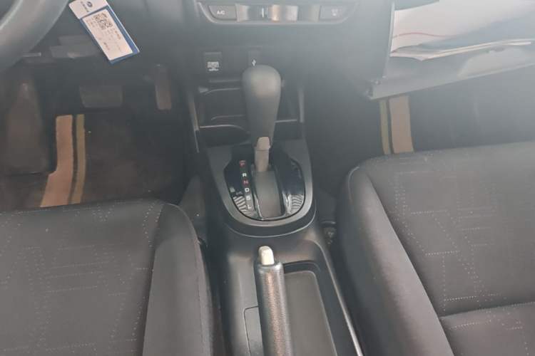 Used Honda Fit 2018 1.5L CVT Comfort Version Gear Lever