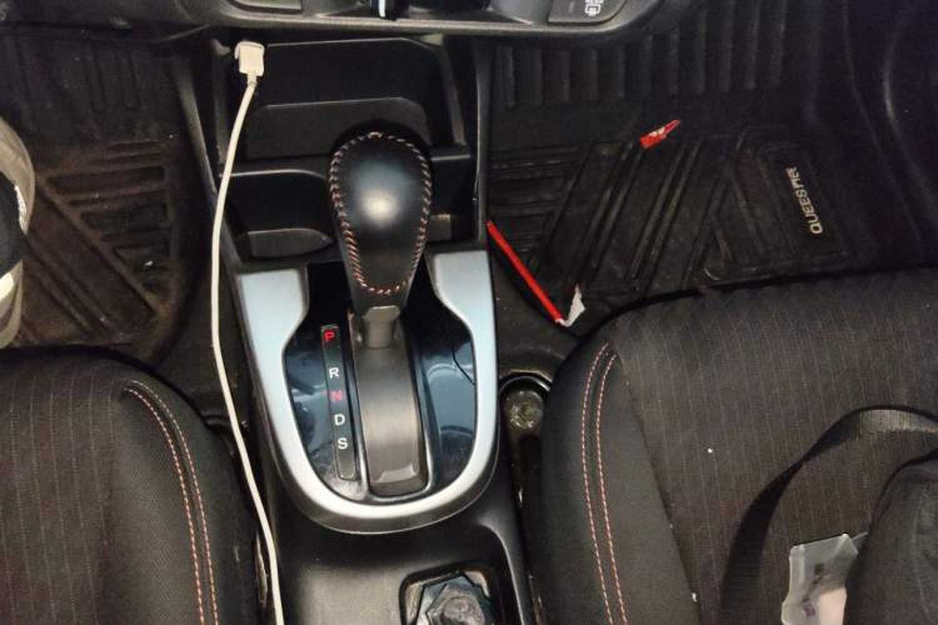 Used Honda Fit 2018 1.5L CVT Trendy Run+ Edition Gear Lever