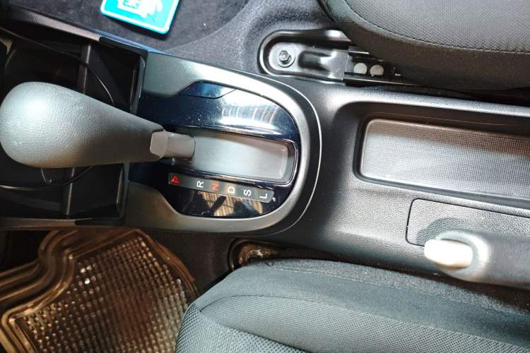 Used Honda Fit 2018 1.5L CVT Comfort Version Gear Lever