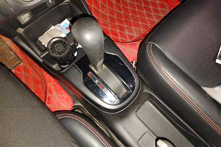 Used Honda Fit 2018 1.5L CVT Comfort Version Gear Lever