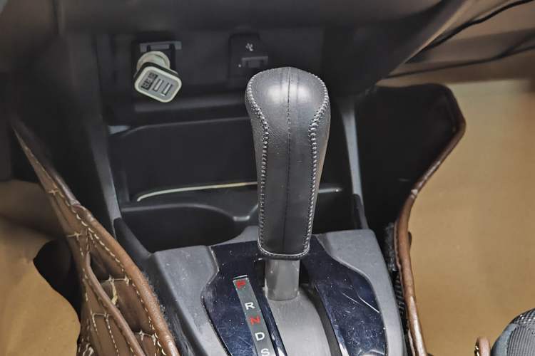 Used Honda Fit 2018 1.5L CVT Comfort Version Gear Lever