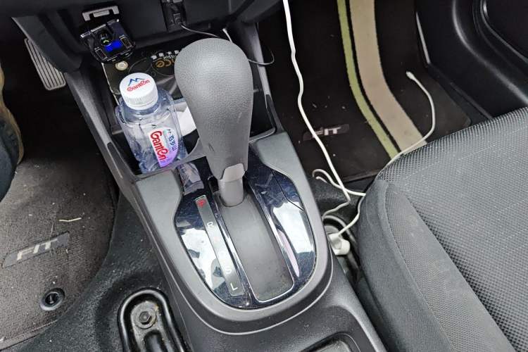 Used Honda Fit 2018 1.5L CVT Comfort Sunroof Version Gear Lever