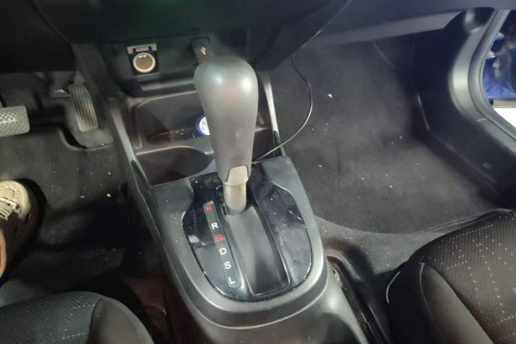 Used Honda Fit 2018 1.5L CVT Comfort Version Gear Lever