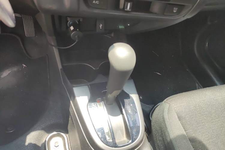 Used Honda Fit 2018 1.5L CVT Comfort Version Gear Lever