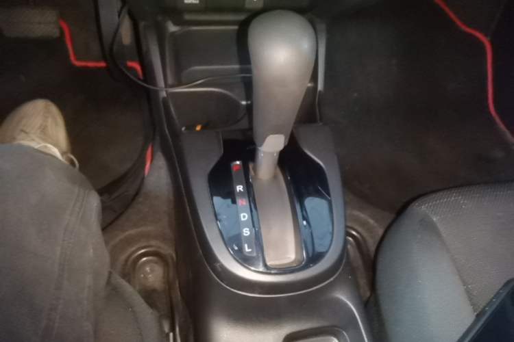 Used Honda Fit 2018 1.5L CVT Comfort Version Gear Lever