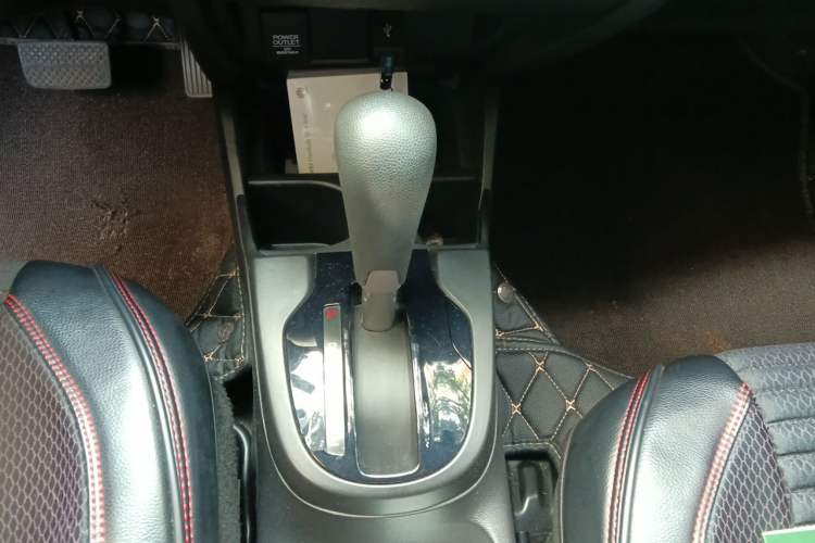 Used Honda Fit 2018 1.5L CVT Comfort Version Gear Lever
