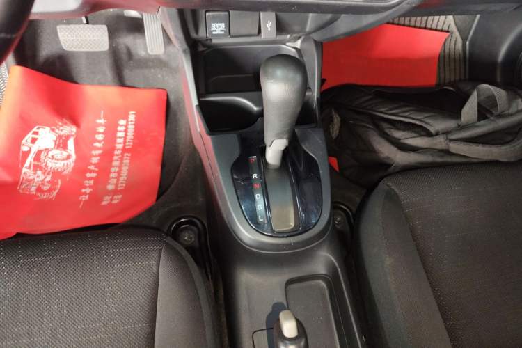 Used Honda Fit 2018 1.5L CVT Comfort Version Gear Lever