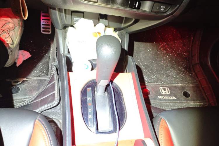 Used Honda Fit 2018 1.5L CVT Comfort Sunroof Version Gear Lever