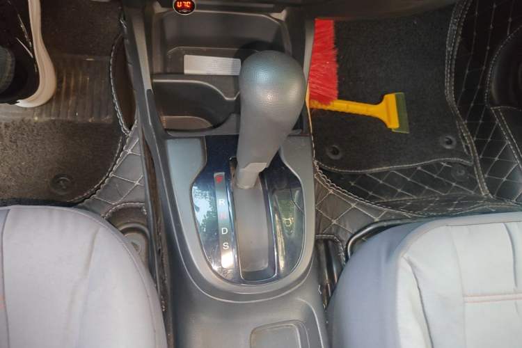 Used Honda Fit 2018 1.5L CVT Comfort Version Gear Lever