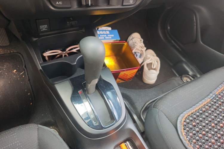 Used Honda Fit 2018 1.5L CVT Comfort Version Gear Lever