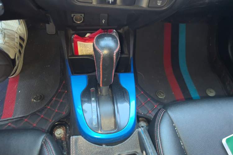 Used Honda Fit 2018 1.5L CVT Comfort Sunroof Version Gear Lever