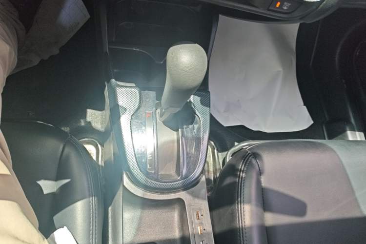 Used Honda Fit 2018 1.5L CVT Comfort Sunroof Version Gear Lever