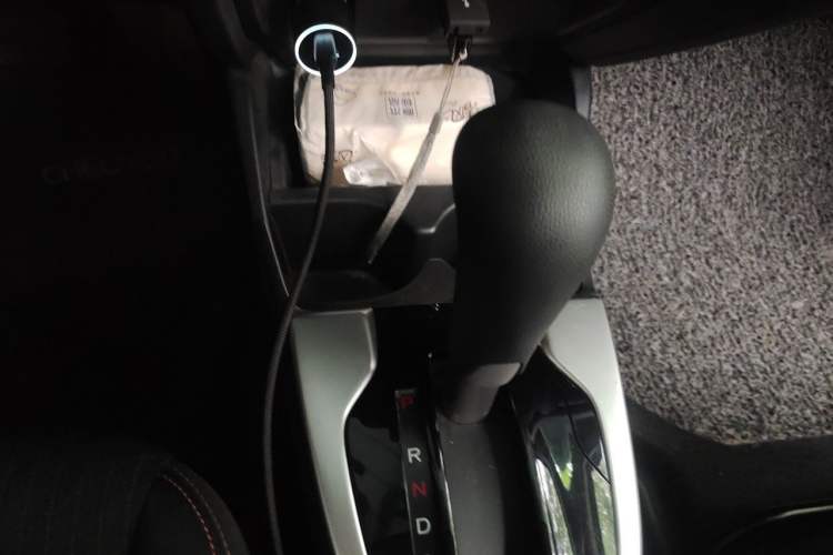 Used Honda Fit 2018 1.5L CVT Trendy Sports Edition Gear Lever