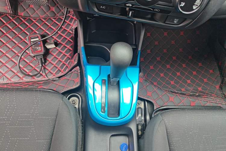 Used Honda Fit 2018 1.5L CVT Comfort Version Gear Lever
