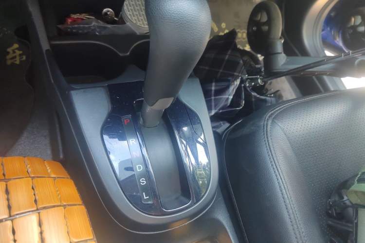 Used Honda Fit 2018 1.5L CVT Comfort Version Gear Lever