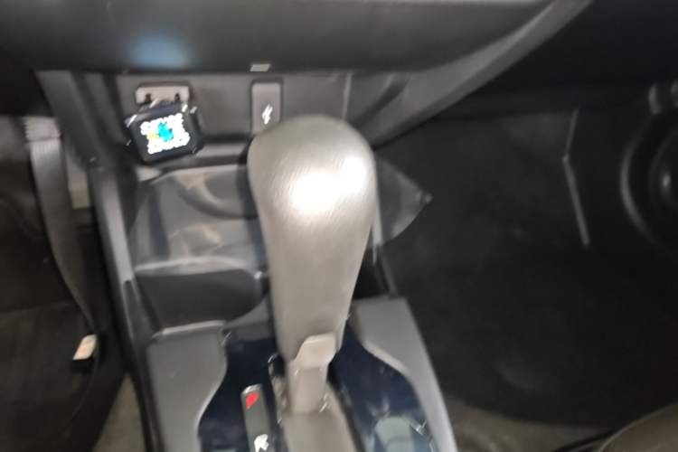 Used Honda Fit 2018 1.5L CVT Comfort Sunroof Version Gear Lever