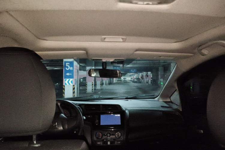 Used Honda Fit 2018 1.5L CVT Comfort Sunroof Version Headliner