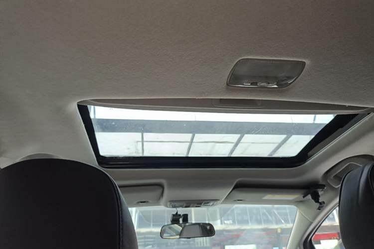 Used Honda Fit 2018 1.5L CVT Comfort Sunroof Version Headliner