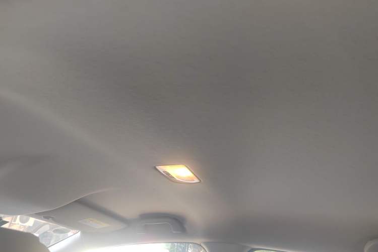 Used Honda Fit 2018 1.5L CVT Comfort Version Headliner