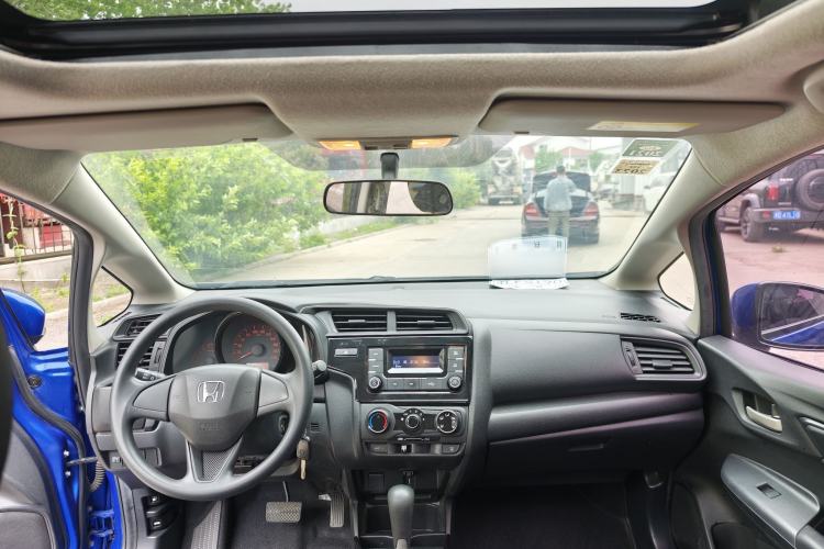 Used Honda Fit 2018 1.5L CVT Comfort Sunroof Version Interior 1