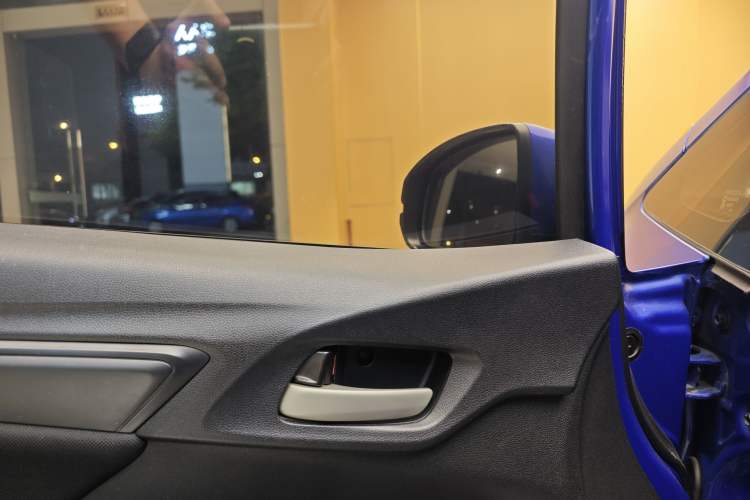 Used Honda Fit 2018 1.5L CVT Comfort Version Interior 12