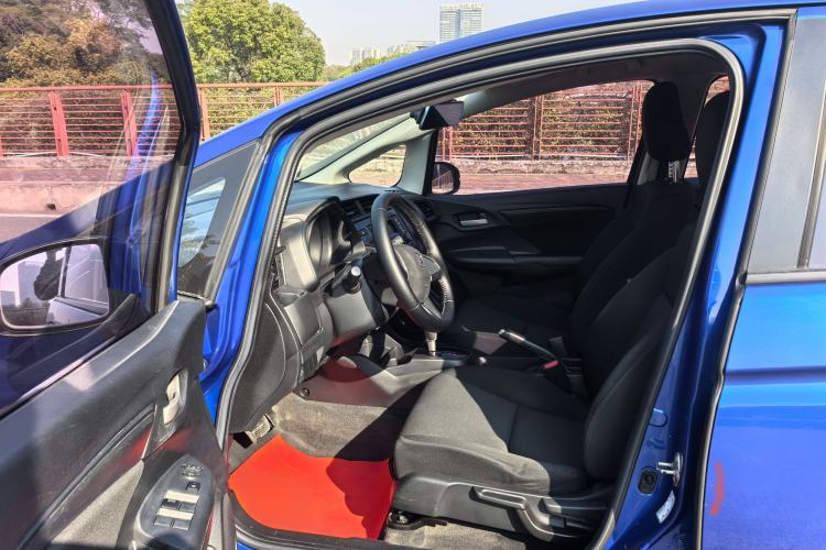 Used Honda Fit 2018 1.5L CVT Comfort Version Interior 2