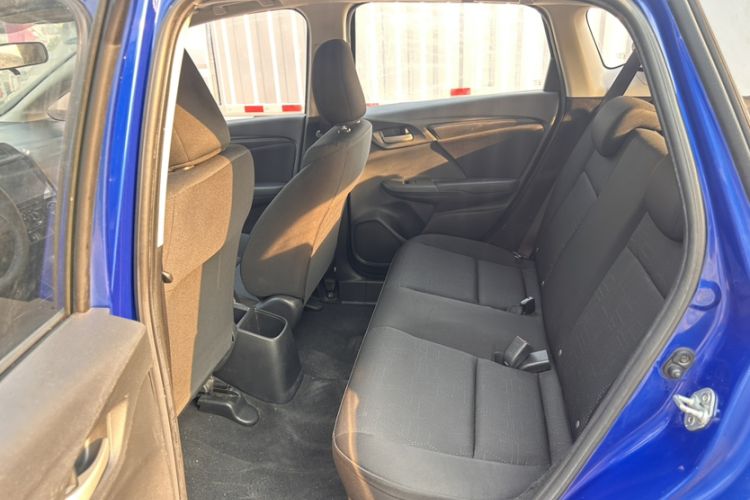 Used Honda Fit 2018 1.5L CVT Comfort Sunroof Version Interior 3