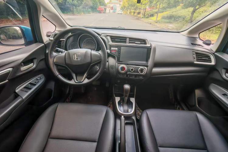 Used Honda Fit 2018 1.5L CVT Trendy Run+ Edition Interior 3