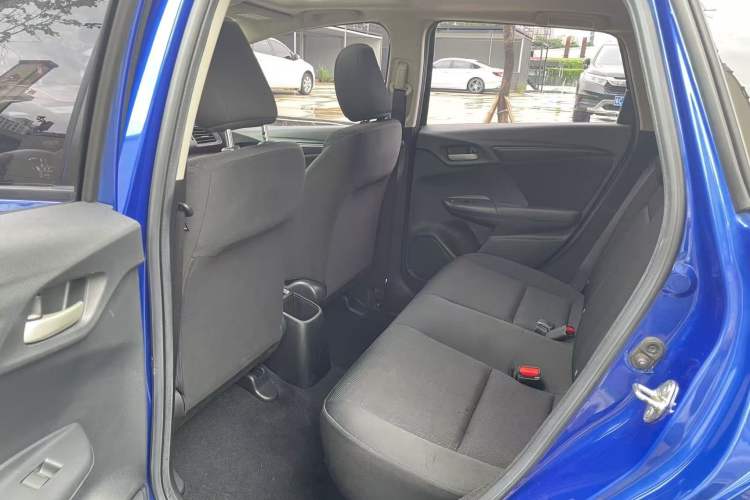 Used Honda Fit 2018 1.5L CVT Comfort Sunroof Version Interior 3